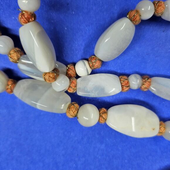 White Chalcedony Agate Necklace 47" Beaded Hand Knotted Semi Precious Stones Vtg - Picture 3 of 6